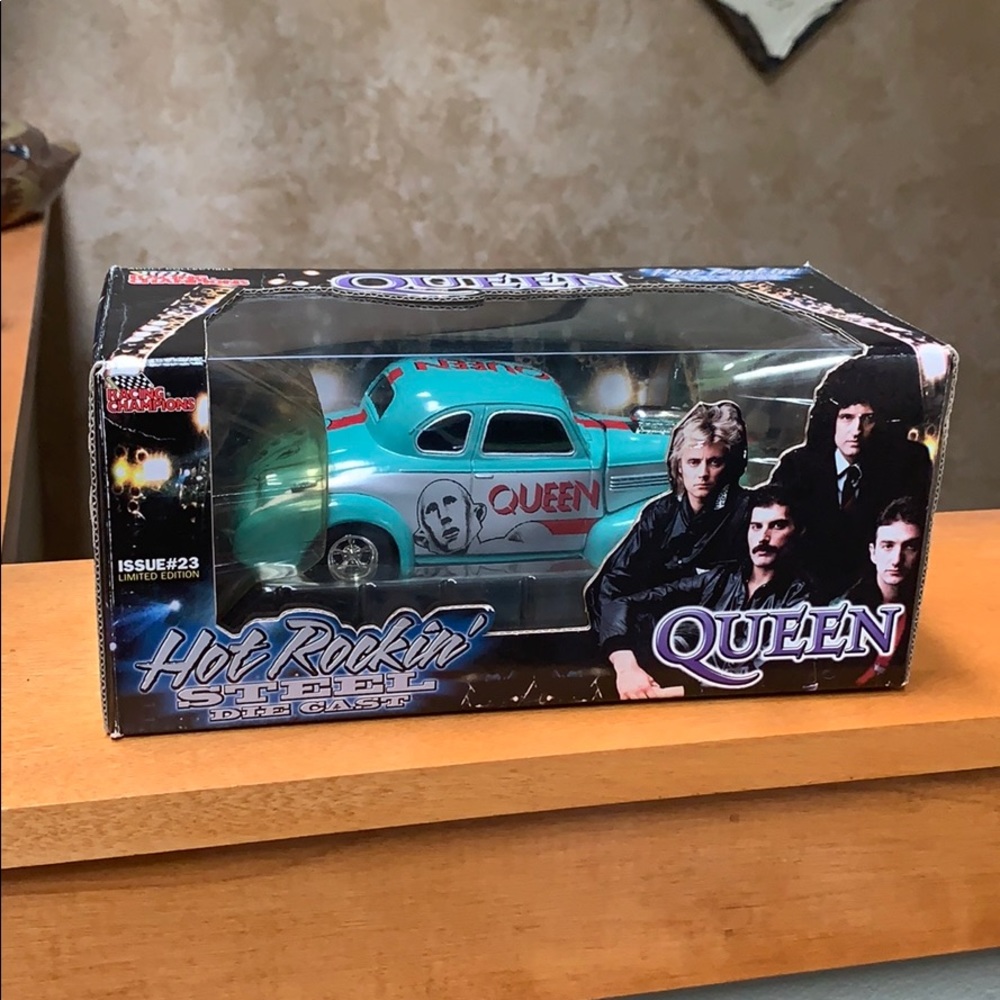 QUEEN Limited Edition Steel Die Cast Collectible Car
